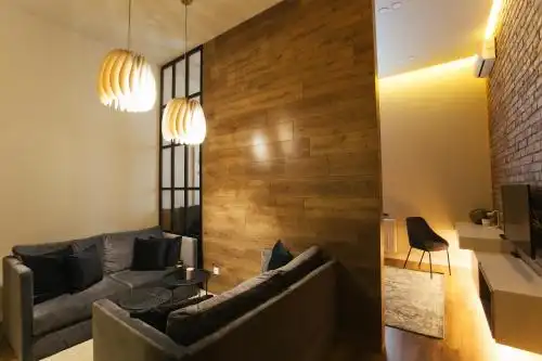 Apartments на Трояндовій - 16