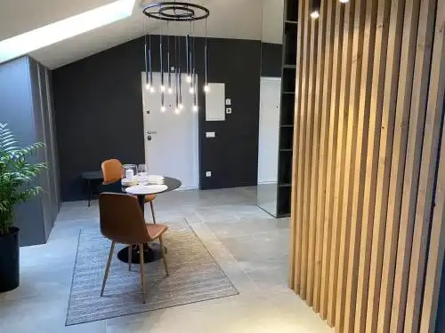 Apartments на Трояндовій - 42