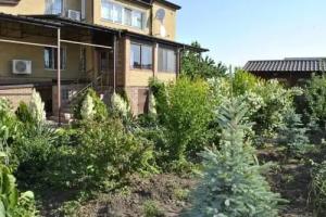 Eva Guest house, Karolino-Buhaz