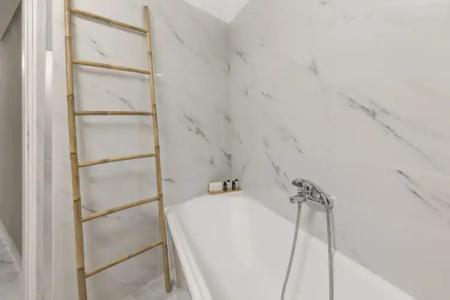 Athens Warehouse Boutique & Suites - 18