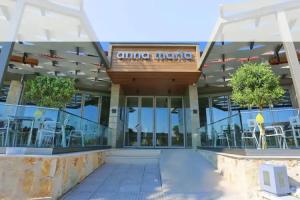 Anna Maria Paradise, Pefkohori