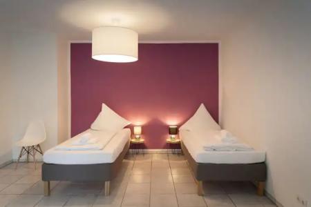Hostel 2 Hannover-Laatzen - 1
