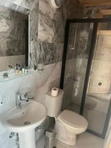 The Hill Glamping Bungalow - 64