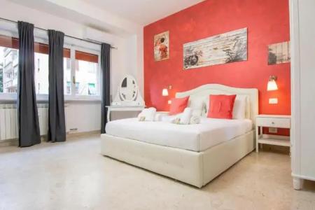 Luxury Boutique - 33