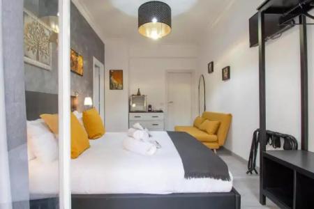 Luxury Boutique - 51