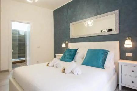 Luxury Boutique - 15