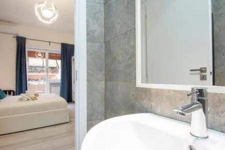 Luxury Boutique - 21