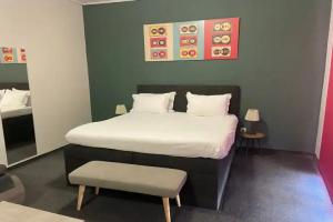 Connect Suites, Athens