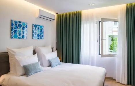 Pinacota Suites Athens - 92