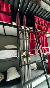 Iconic Athens Hostel - 55