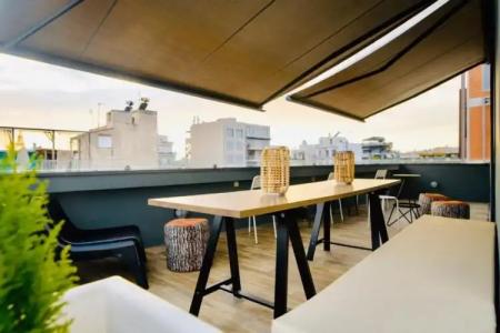 Iconic Athens Hostel - 8