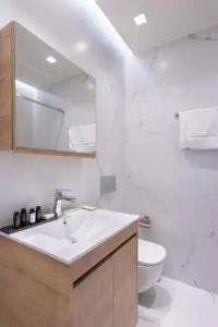 Hestia - Ippokratous 35 - 41