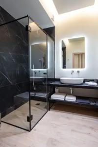 Philia Boutique - 24