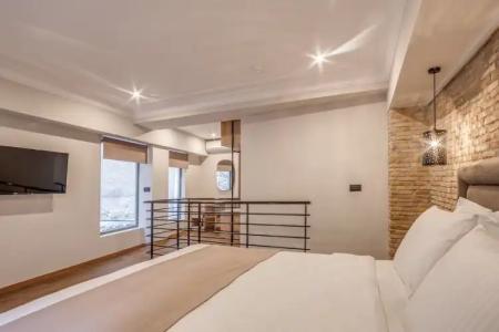 Philia Boutique - 77