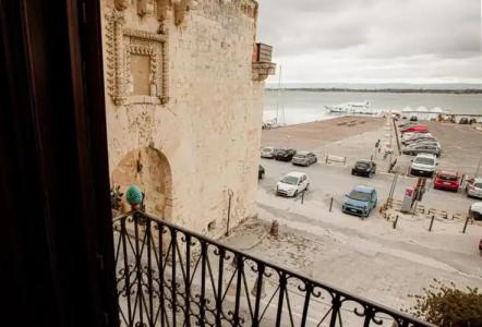 Palazzo Giunta - Porta Marina Ortigia - 46