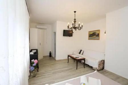 Guest House Topla - 11