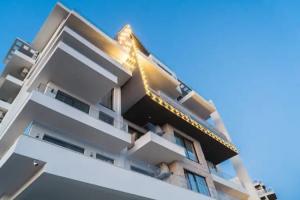 Dollaku Apartments, Bar