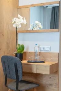 Grand Port Suites - 35