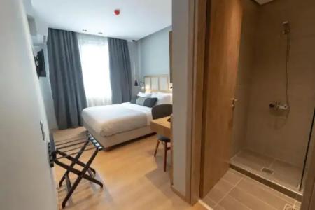 Grand Port Suites - 31