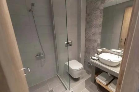 Grand Port Suites - 37