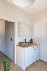 Rania Apartments Sea View - 24