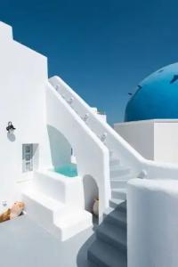 Oia Spirit Studios by Mary D Nomikou - 14