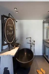 Parion Opus - Adults Only - 94