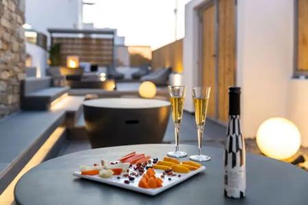 Parion Opus - Adults Only - 9