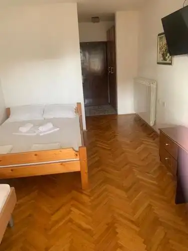 Guesthouse Villa Tamburic - 15