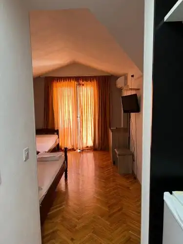 Guesthouse Villa Tamburic - 8