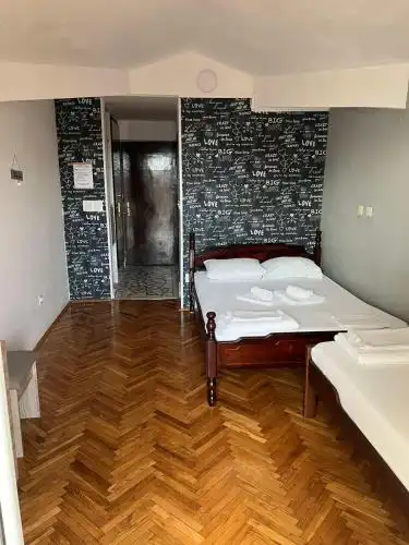 Guesthouse Villa Tamburic - 4