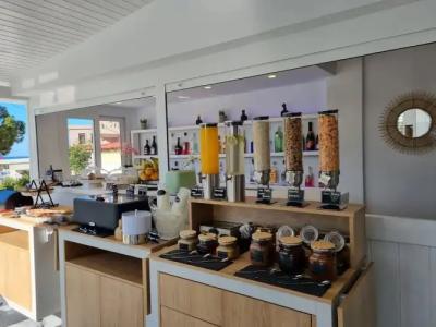 Eloque Simple Living Space - 20