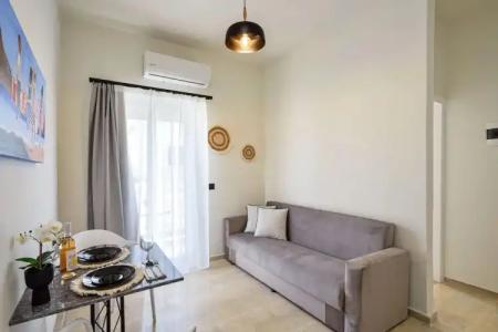 Eloque Simple Living Space - 32