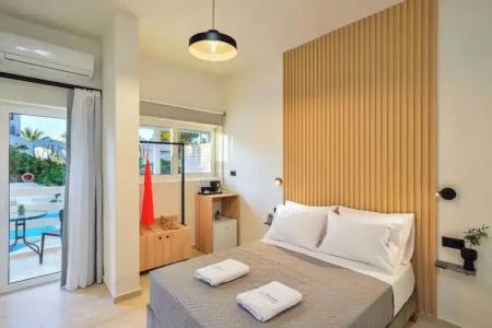 Eloque Simple Living Space - 34