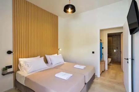 Eloque Simple Living Space - 33