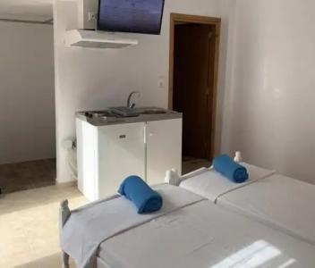 Pals Studios Pefkos - 3