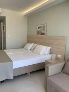 Pals Studios Pefkos - 44