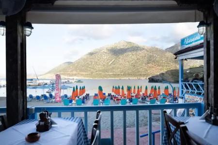 Triple Studio with Mountain View in Akrogiali Luxury Aparthotel - 7