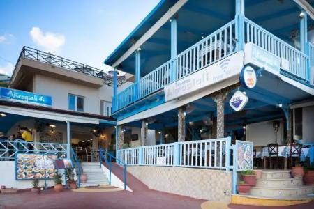 Triple Studio with Mountain View in Akrogiali Luxury Aparthotel - 14