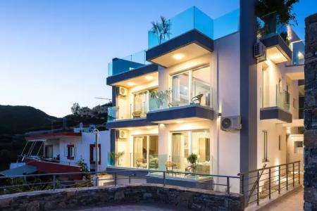 Triple Studio with Mountain View in Akrogiali Luxury Aparthotel - 1