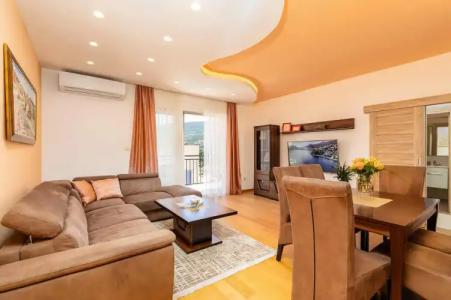 Apart Katunjanin - 106