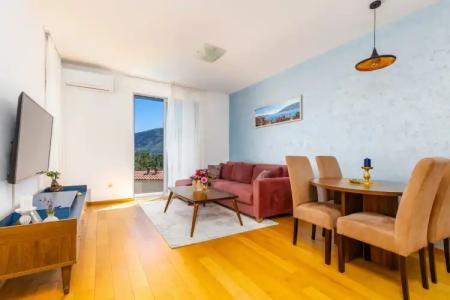 Apart Katunjanin - 69