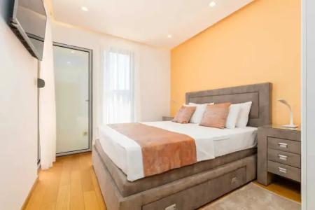 Apart Katunjanin - 105