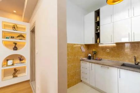 Apart Katunjanin - 85