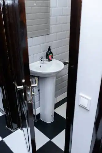 UNEED First Hostel - 27