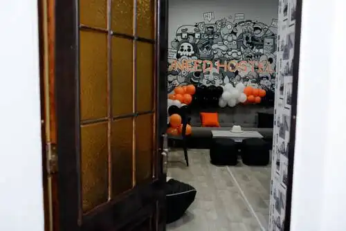 UNEED First Hostel - 63