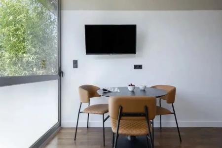 The Athenians Art Apartments - 37