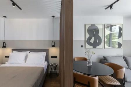 The Athenians Art Apartments - 91