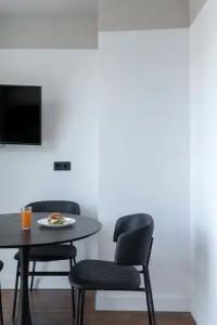 The Athenians Art Apartments - 56