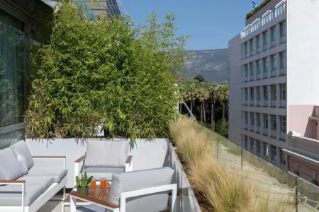 The Athenians Art Apartments - 102